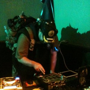 DJ Wardove 的头像