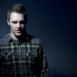 Mike Rhoades 的头像