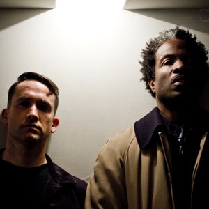 Xiu Xiu + Eugene S. Robinson 的头像