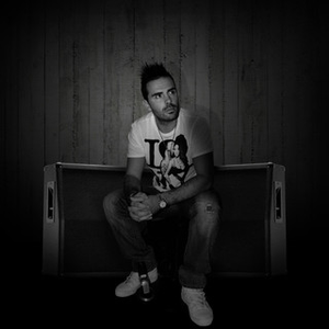 Alex Gray photo provided by Last.fm