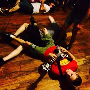 1/4 DEAD 的头像