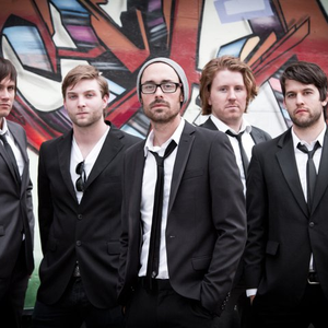 Low Level Flight photo provided by Last.fm