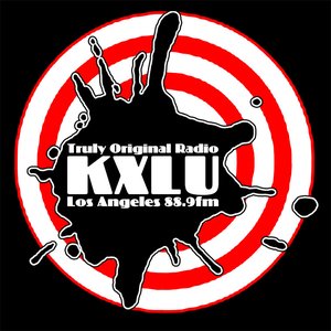“KXLU Underground Radio”的封面