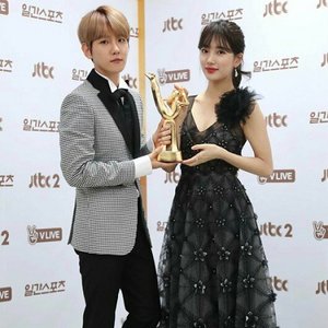 Suzy & Baekhyun のアバター