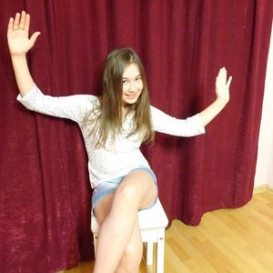 Луна Браво 的头像