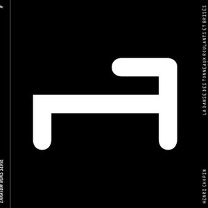 La Danse Des Tonneaux Roulants Et Brisés