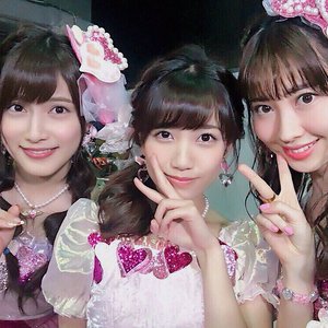 入山杏奈、加藤玲奈、小嶋陽菜 的头像