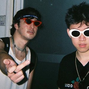 Rich Brian feat. Joji 的头像