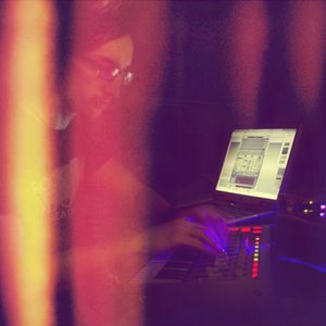 Overnoize 的头像