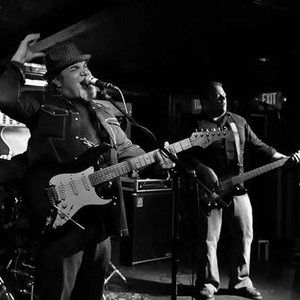 The Michael Louis Band 的头像
