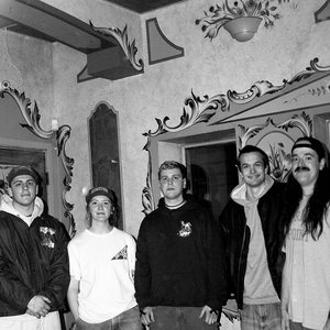 Everybody Takes One 的头像