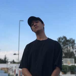 Rozhes 的头像