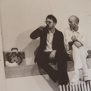 R.E.M. & Thom Yorke 的头像