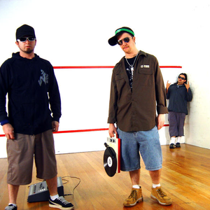 Resin Dogs photo provided by Last.fm