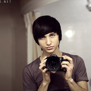 Alex Evans 的头像