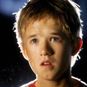 Haley Joel Osment 的头像