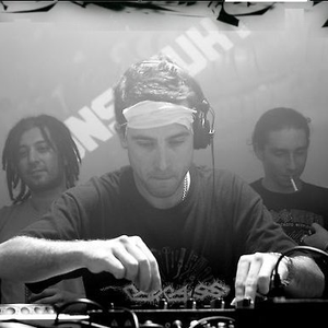 Rregula photo provided by Last.fm