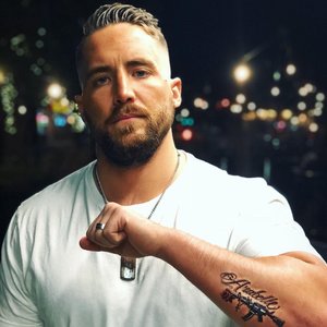 Clayton Jennings 的头像