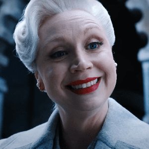 “Gwendoline Christie”的封面