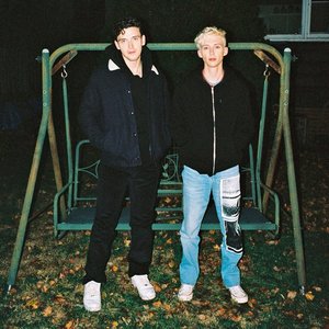 Lauv e Troye Sivan 的头像