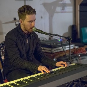 Ali Tommis 的头像