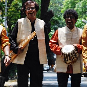 Аватар для Debashish Bhattacharya and Friends