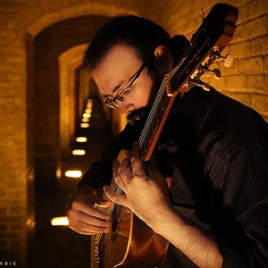 “Ashkan Saberi”的封面