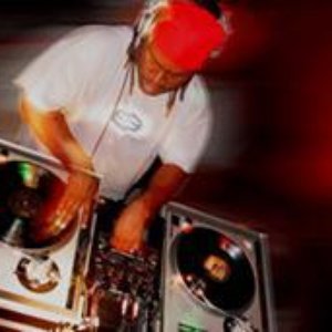 DJ Rhythm için avatar