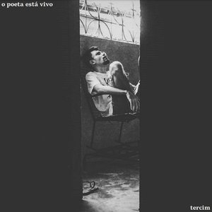 o poeta está vivo