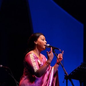 Lopamudra Mitra のアバター