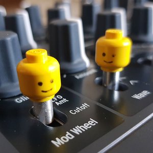 Avatar for LEGOVOGEL
