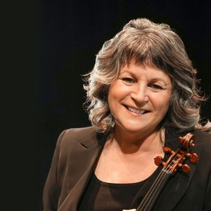 Anne Robert için avatar