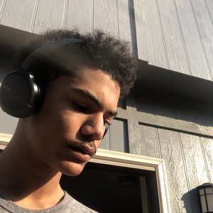 Avatar for llightskinned