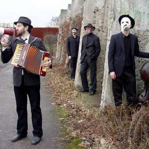 Daniel Kahn & The Painted Bird photo provided by Last.fm