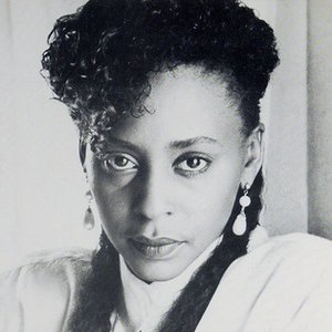 Lorraine Scott 的头像