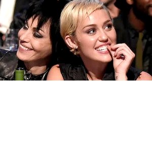 Miley Cyrus, Joan Jett & The Blackhearts 的头像