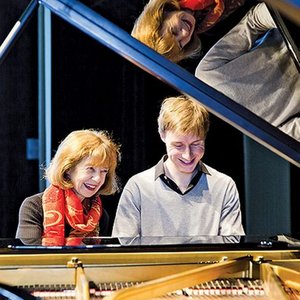 Avatar für Anne Queffélec and Gaspard Dehaene