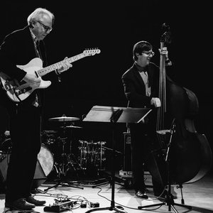 Awatar dla Bill Frisell, Thomas Morgan