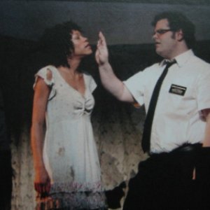 Josh Gad, Nikki M. James 的头像