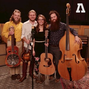 Lindsay Lou & the Flatbellys On Audiotree Live