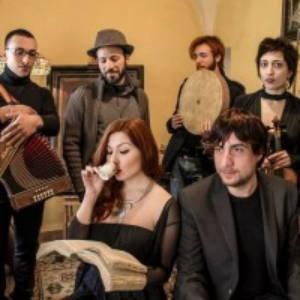 AedO photo provided by Last.fm