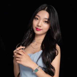 火箭少女101李紫婷 için avatar