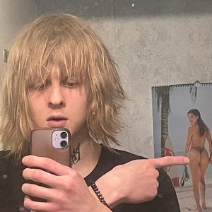 ROKERVEKA★ 的头像