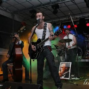 Cris Mantello & Jolly Rogers 的头像