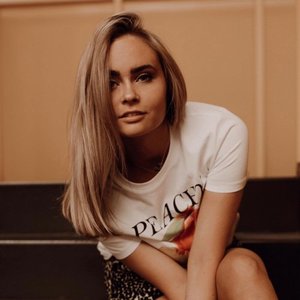 Ella Renn 的头像