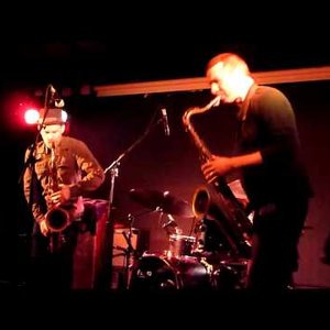 assif tsahar, mark dresser, gerry hemingway 的头像