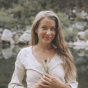 Mackenzie Madrone 的头像