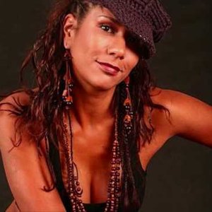 Nell Roots 的头像