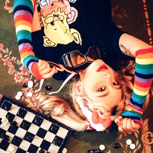 “Tingle - Single”的封面