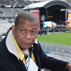 Pierre-Edouard Décimus photo provided by Last.fm